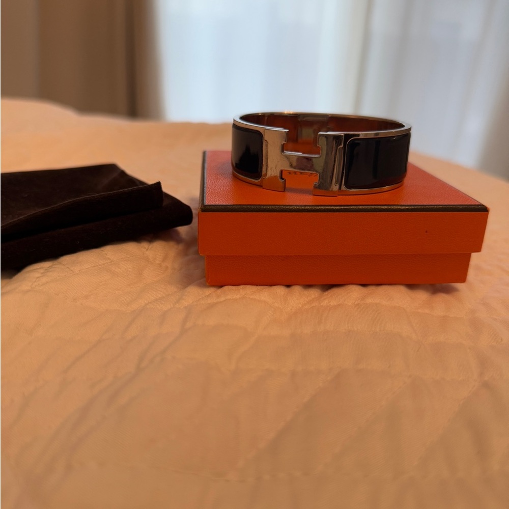 Hermès Navy Enamel Clic Clac Bracelet